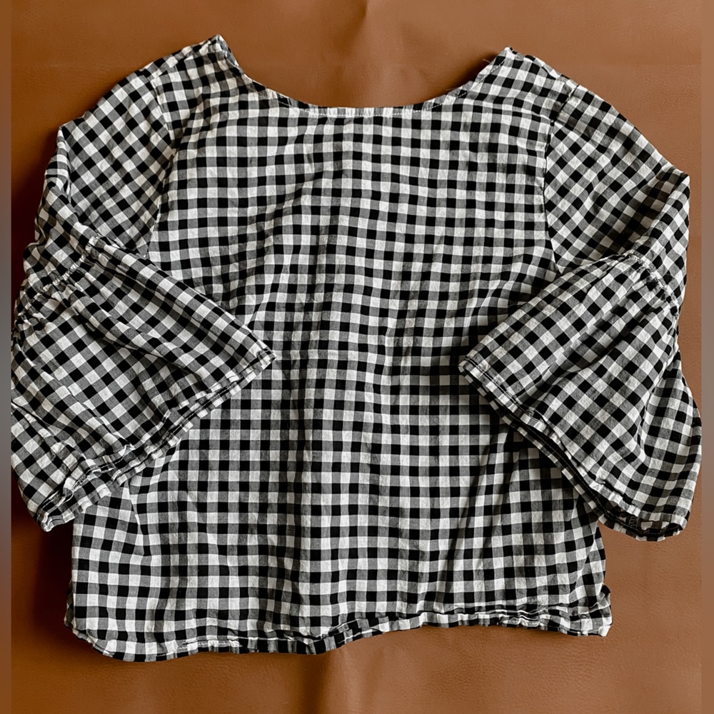 Universal Thread top